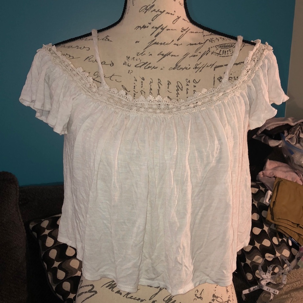 🎉4 for $20 Charlotte Russe Off the Shoulder Crop Top, Small